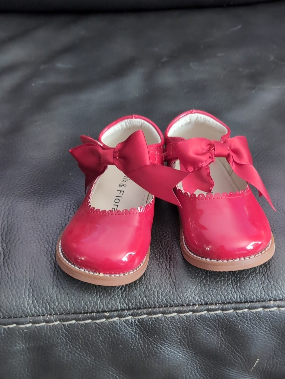 Kids Toddler Shoes Girls Red Patent Mary Jane Dress Shoes with Bow Accent